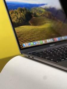 Macbook Pro 2020 13", Core i5, 16GB RAM, 256 SSD