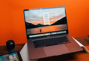 Macbook Pro 2019 16” Core i9, 32GB RAM, 500GB SSD, RP 5300 4GB