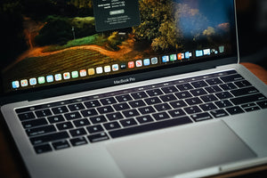 🔥Macbook Pro 2018 13” 16GB RAM Q4,999🔥