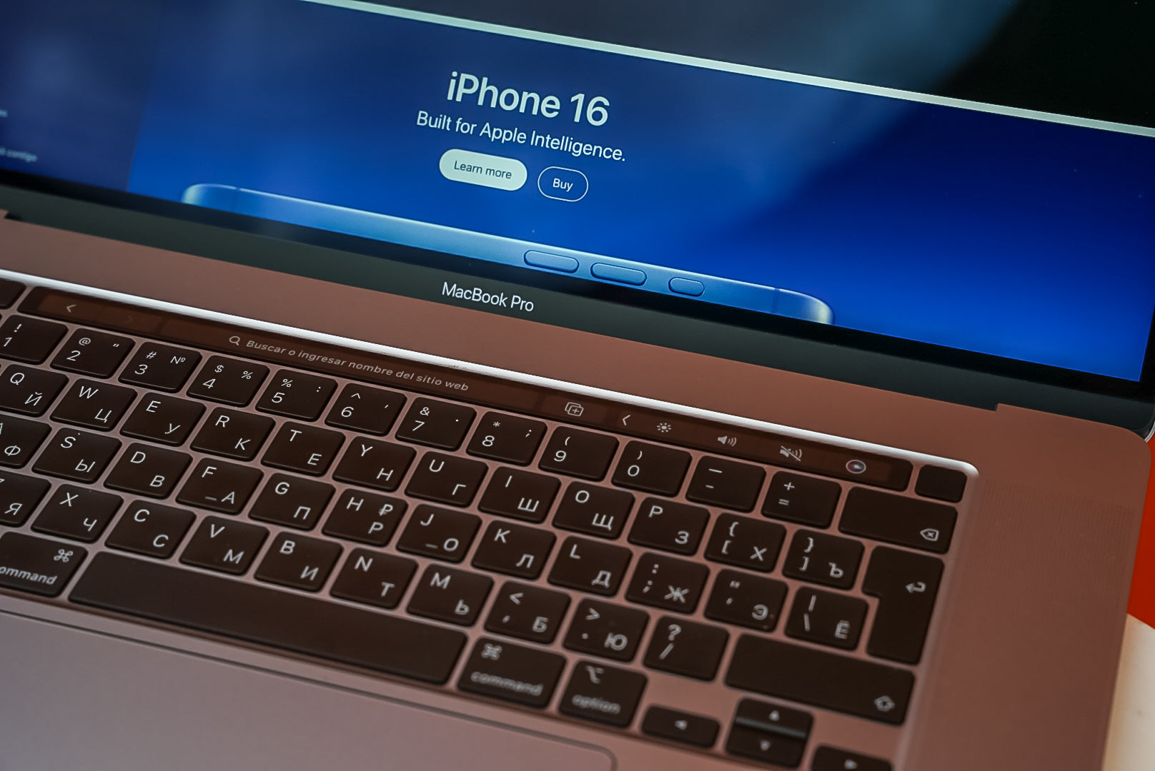 Macbook Pro 2019 16” 64GB RAM i9 1TB SSD Q8,399